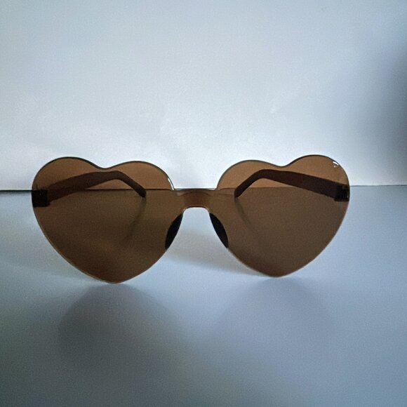 *♪ Heart shaped sunglasses Brown - 2 pair Bundle - Brand New! *♪ - Picture 6 of 15